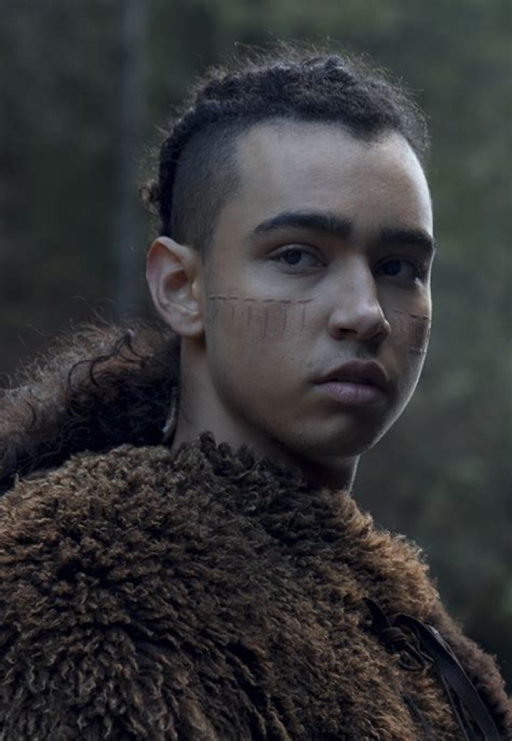 
27-Years-Old Actor Archie Madekwe Portrays “Kofun” On Jason Momoa’s SEE 