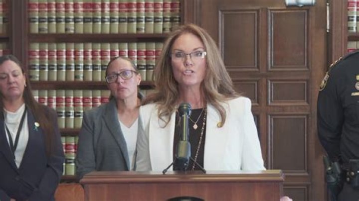 
5 details about Tina Stewart’s murder 