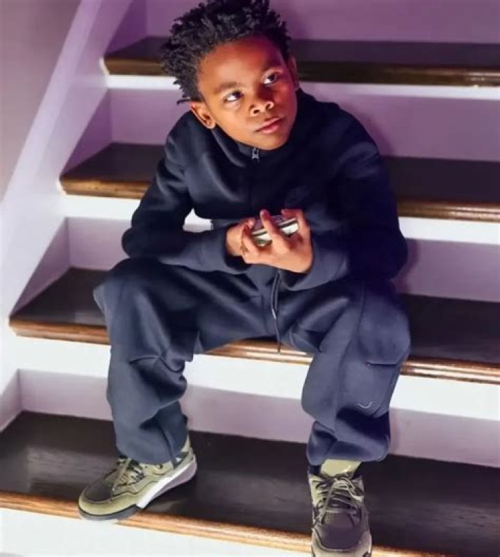 
Aaron.rt Height, Weight, Net Worth, Age, Birthday, Wikipedia, Who, Nationality, Biography 