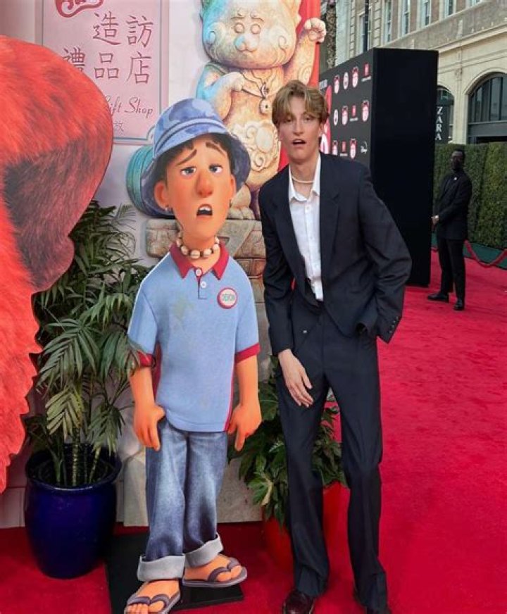 
Addie Chandler Height, Weight, Net Worth, Age, Birthday, Wikipedia, Who, Instagram, Biography 