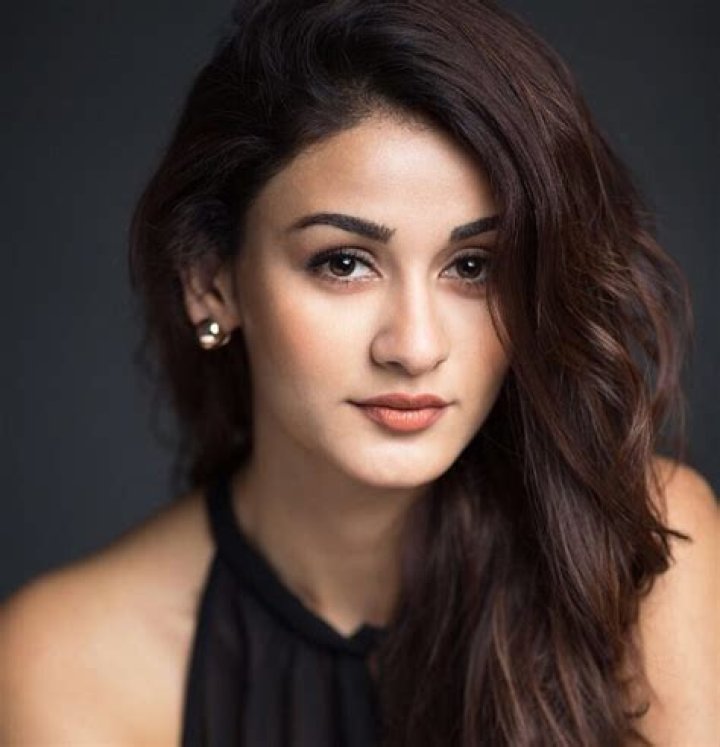 Aditi Arya Height, Weight, Net Worth, Age, Birthday, Wikipedia, Who, Instagram, Biography