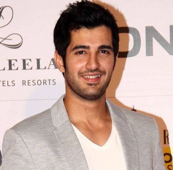 Aditya Seal Height, Weight, Net Worth, Age, Birthday, Wikipedia, Who, Instagram, Biography