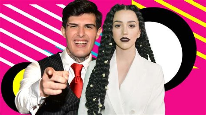 Adriel Favela | Wife | Estibaliz Badiola