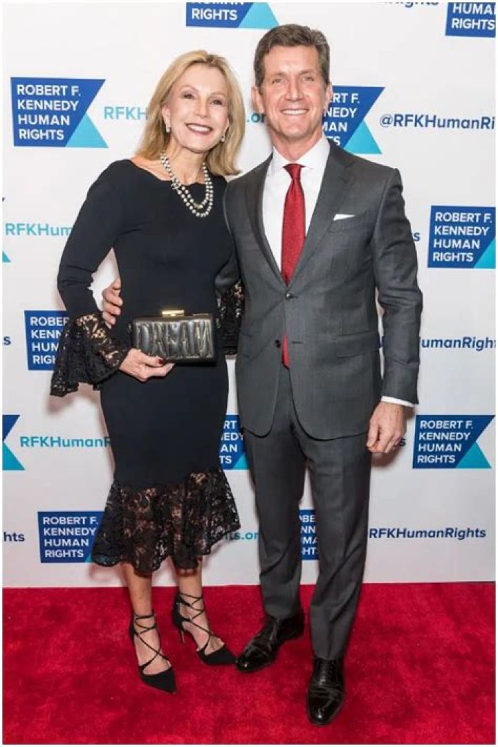 Alex Gorsky Height, Weight, Net Worth, Age, Birthday, Wikipedia, Who, Instagram, Biography