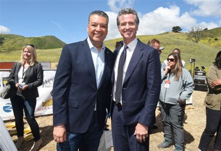 
Alex Padilla Height, Weight, Net Worth, Age, Birthday, Wikipedia, Who, Nationality, Biography 