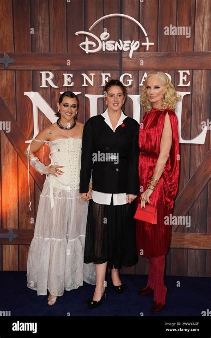 
Alice Kremelberg Parents And Siblings Are Supportive Of Her Acting Career 