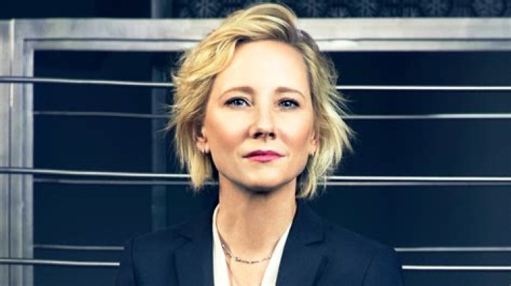 
Anne Heche Taken Off Life Support ‘Peacefully,’ Set to Donate Organs 