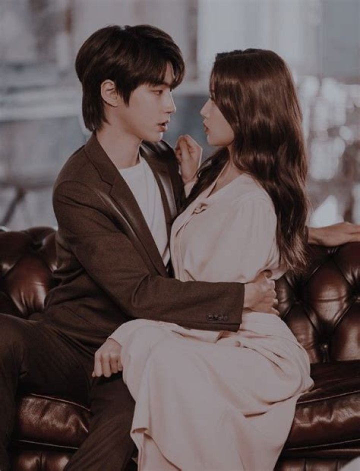 
Are Seojun and Jugyeong dating? 