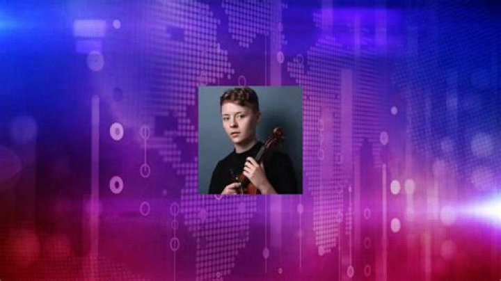 Arin Smethurst Height, Weight, Net Worth, Age, Birthday, Wikipedia, Who, Nationality, Biography