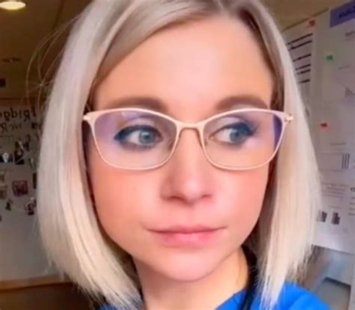 
Ashley Grames – loveiskind05 Height, Weight, Net Worth, Age, Birthday, Wikipedia, Who, Instagram, Biography 