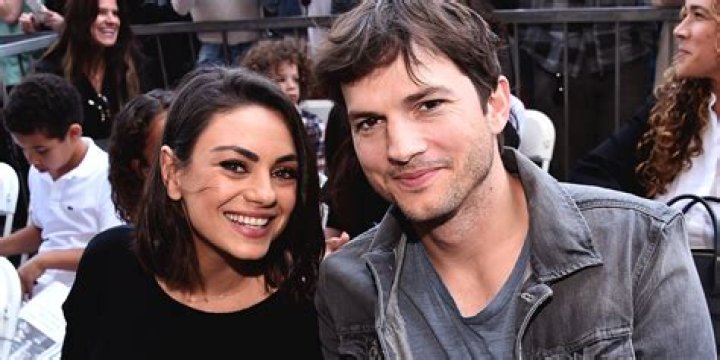 
Ashton Kutcher Rushed to Mila Kunis at ‘Two in the Morning’ to Declare His Love — Their 2nd Kiss Was Decisive 
