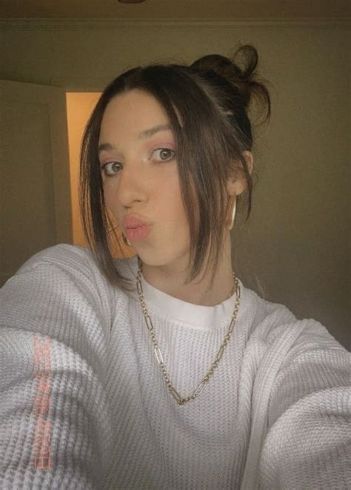 Bella Robertson Height, Weight, Net Worth, Age, Birthday, Wikipedia, Who, Nationality, Biography