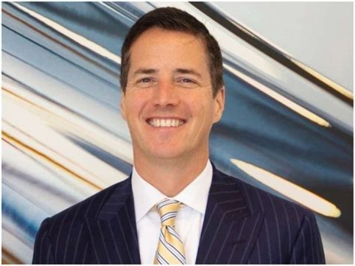 Bernie Moreno Height, Weight, Net Worth, Age, Birthday, Wikipedia, Who, Nationality, Biography