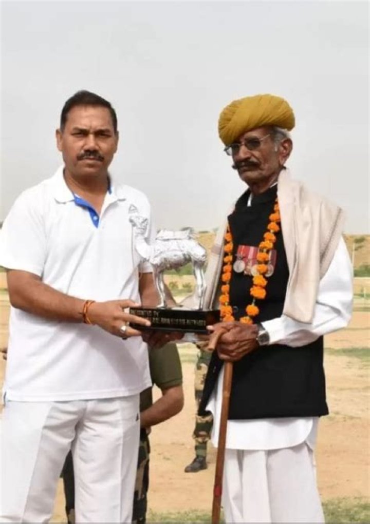 Bhairon Singh Rathore Height, Weight, Net Worth, Age, Birthday, Wikipedia, Who, Instagram, Biography