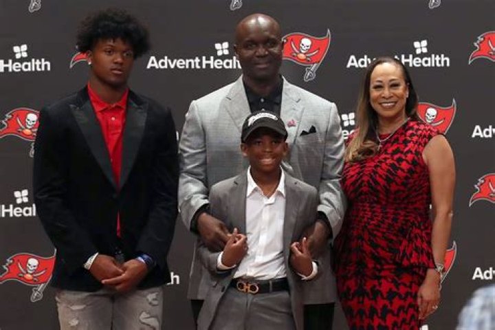 
Bucs New Coach Todd Bowles Wife Taneka Bowles and Children, Meet The Family 