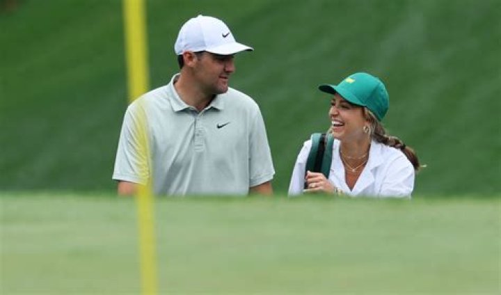 
Callie Scheffler Height, Weight, Net Worth, Age, Birthday, Wikipedia, Who, Nationality, Biography 