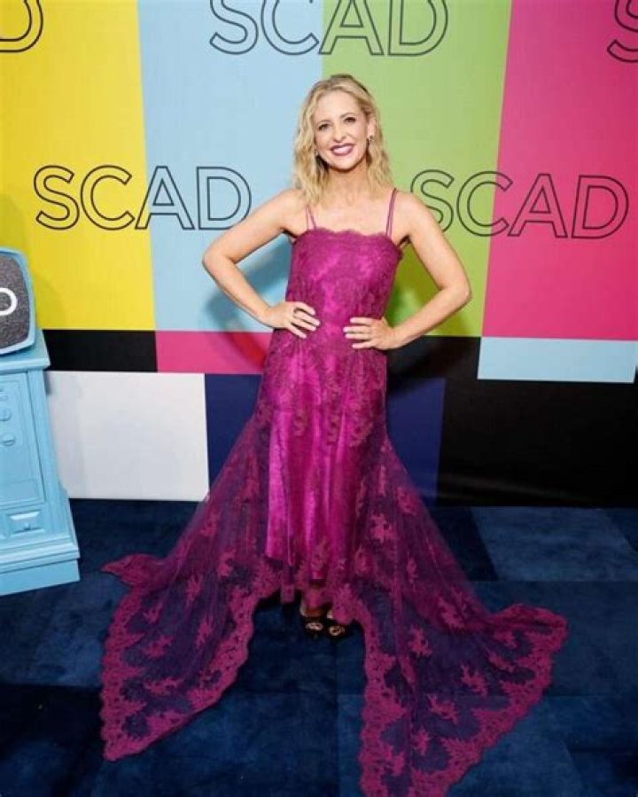 
Cameron Geller Height, Weight, Net Worth, Age, Birthday, Wikipedia, Who, Nationality, Biography 