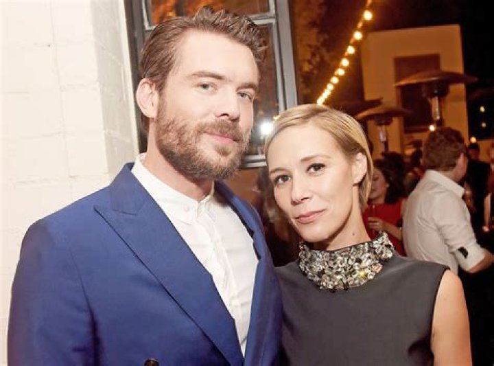 Charlie Weber is not Married to Wife. Dating Girlfriend: Liza Weil