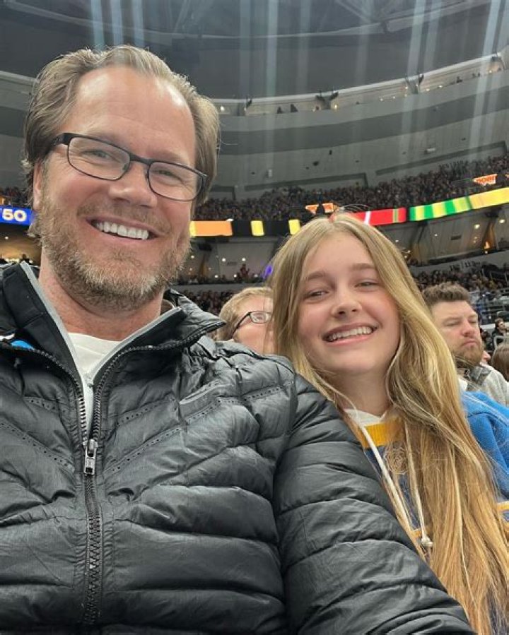 
Chris Pronger Daughter Lilah Pronger Has A Passion For Hockey Like Her Father 