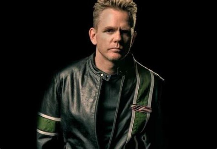
Christopher Titus Height, Weight, Net Worth, Age, Birthday, Wikipedia, Who, Nationality, Biography 