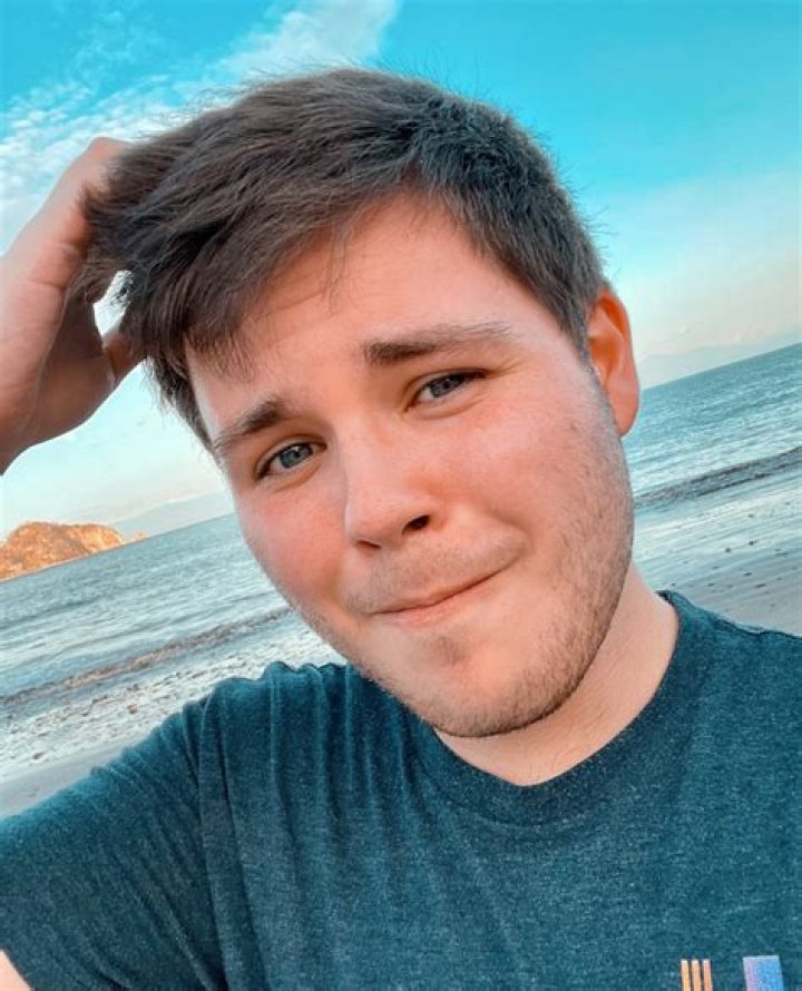 ConnorEatsPants Biography: Real Name, Face, Age, Net Worth