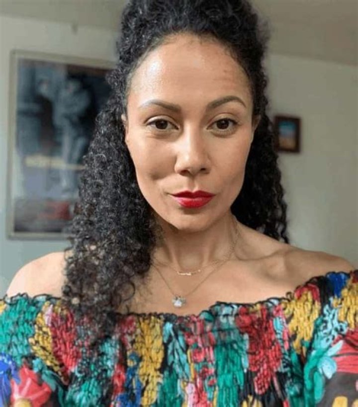 Crystal Balint Height, Weight, Net Worth, Age, Birthday, Wikipedia, Who, Nationality, Biography