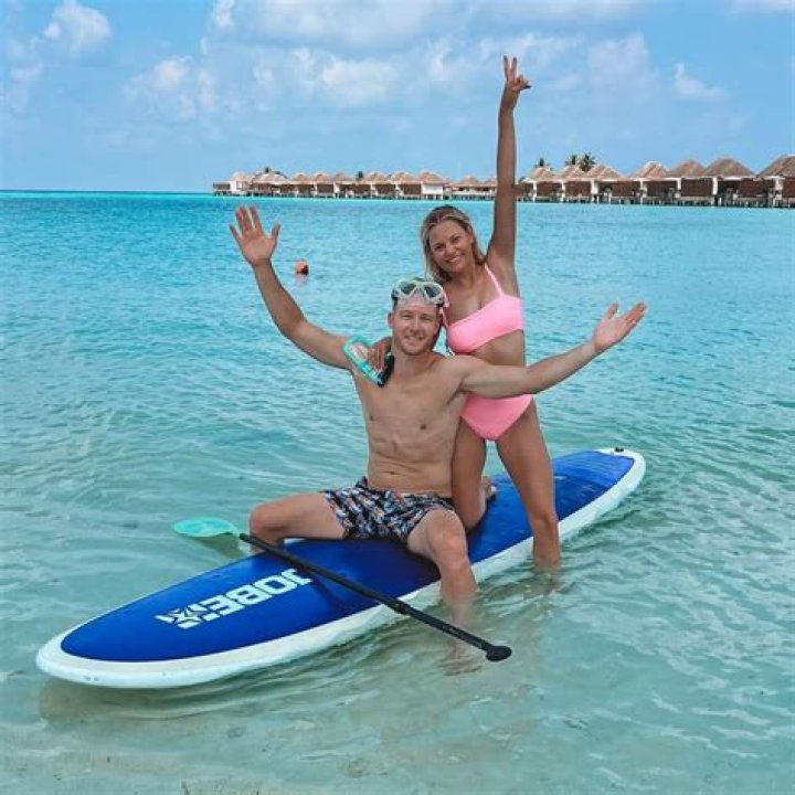 
David Miller Wife and Children: Ane Was Fan Not His Daughter 