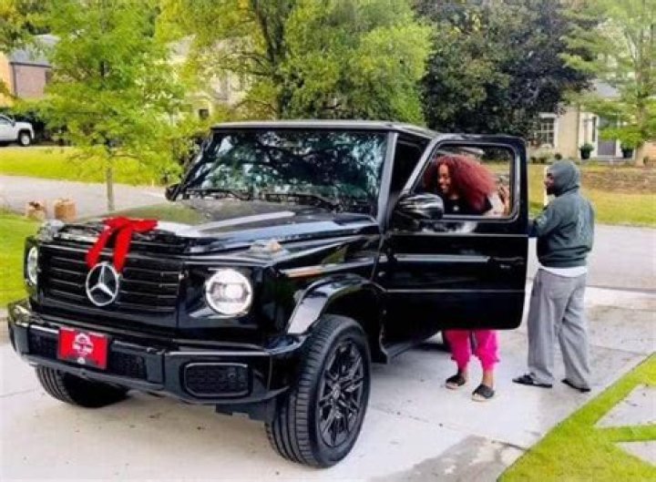 
Davido Is Set To Spend Millions On The G Wagon For Chioma. 