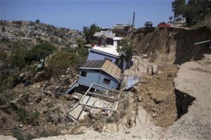 
Death toll from Venezuela landslides reaches 36 