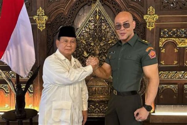
Deddy Corbuzier Height, Weight, Net Worth, Age, Birthday, Wikipedia, Who, Nationality, Biography 