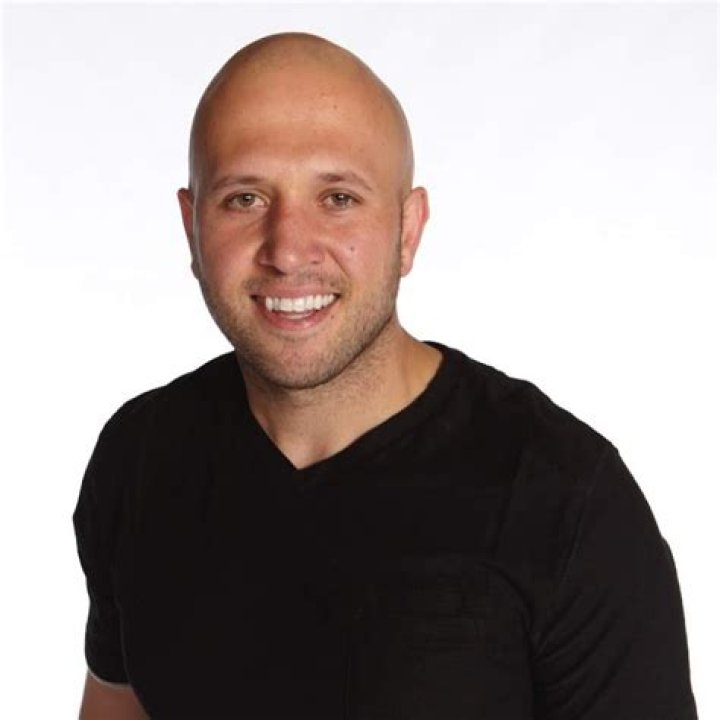 
Dennis Roady Height, Weight, Net Worth, Age, Birthday, Wikipedia, Who, Nationality, Biography 