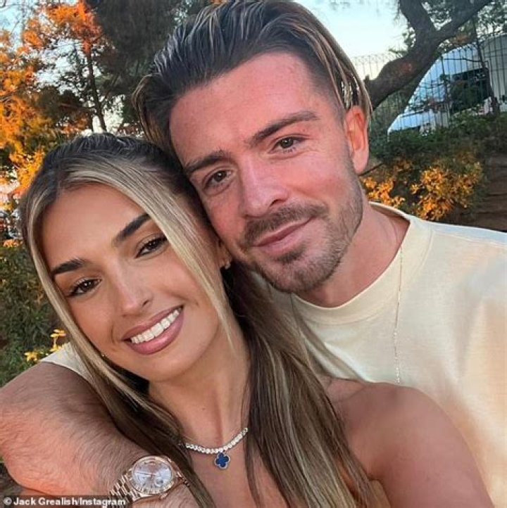 
Did Jack Grealish Cheating On His Girlfriend Sasha Rebecca? Kissing Another Girl In LA 