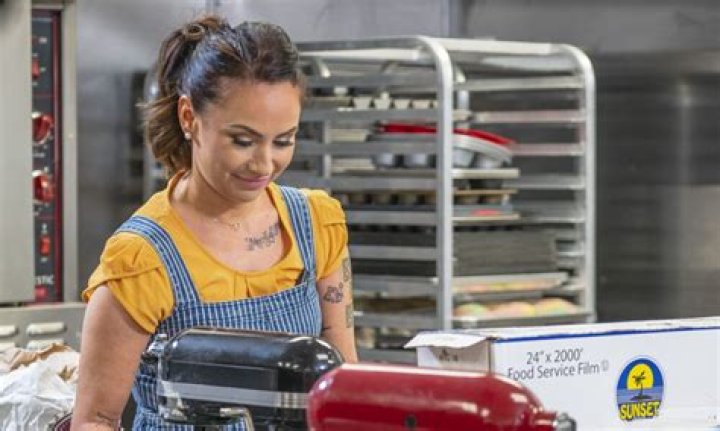 Did Stephanie Boswell From ‘Food Network’ Have Plastic Surgery? Here’s The Truth!