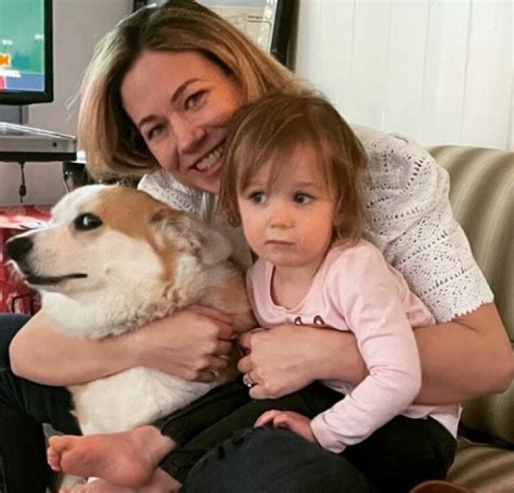 Does Elise Jordan Have A Baby? How Is Her Husband Mike Hogan and Family In 2022?