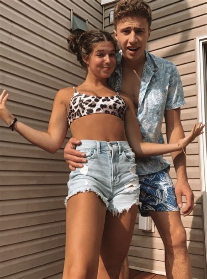 
Doug Edert Girlfriend Olyvia Smith and Mustache Motivation From Parents 