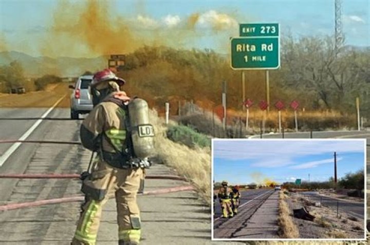 
Driver dead after hazmat spill on Tucson freeway forces evacuation, shelter-in-place order 