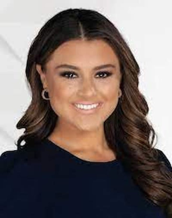 Elena LaQuatra Height, Weight, Net Worth, Age, Birthday, Wikipedia, Who, Instagram, Biography