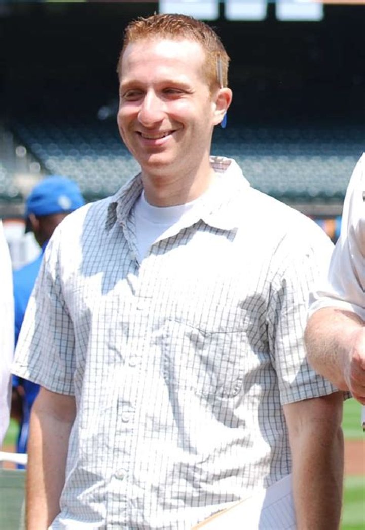 Evan Roberts is Married to Wife: Sylvia Roberts. Kids