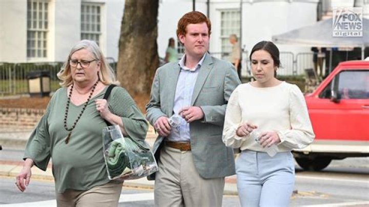 
Family of Stephen Smith, Who Was Found Dead Near Alex Murdaugh’s Home, Raises Money To Exhume His Body 