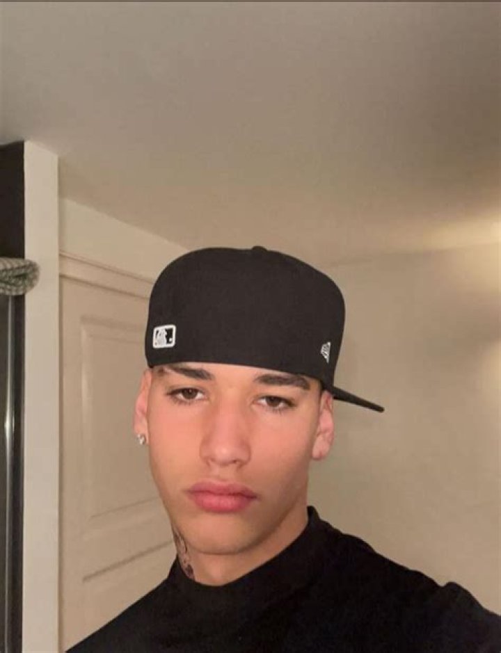 
Giovanni Bonaccini Height, Weight, Net Worth, Age, Birthday, Wikipedia, Who, Nationality, Biography 