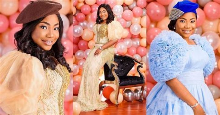 
“God’s special possession” Eve Esin, Chigurl, Pastor Blessed others celebrate Mercy Chinwo’s birthday in a sweet way 