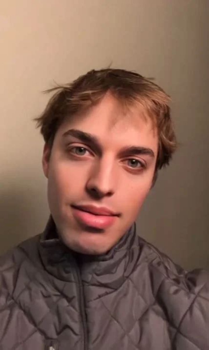 
Gray Fagan – Graysworld Height, Weight, Net Worth, Age, Birthday, Wikipedia, Who, Nationality, Biography 