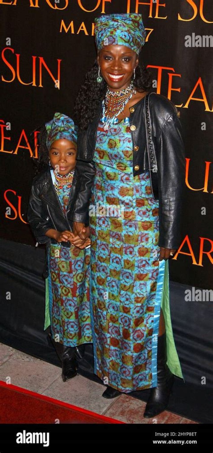 
Hadar Busia Singleton Height, Weight, Net Worth, Age, Birthday, Wikipedia, Who, Instagram, Biography 