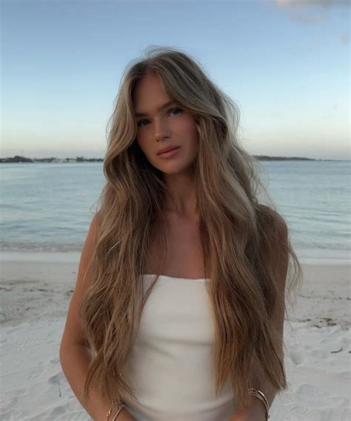 
Hanna Schonberg Height, Weight, Net Worth, Age, Birthday, Wikipedia, Who, Nationality, Biography 