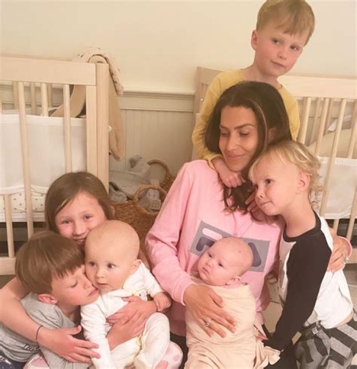 
Hilaria Baldwin Shares Sweet Photo of All 7 of Her Kids as Alec Says, ‘Who’s Luckier Than Us?’ 