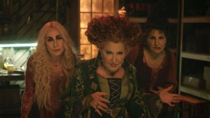 
‘Hocus Pocus 2’: Bette Midler Says It Was A ‘Real Thrill’ Reuniting For Sequel 