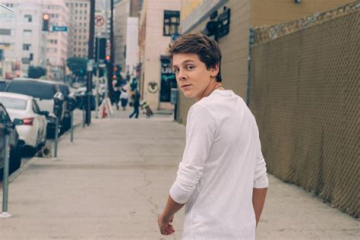 
How old is Jacob Bertrand? Age, Height, Girlfriend, Biography 