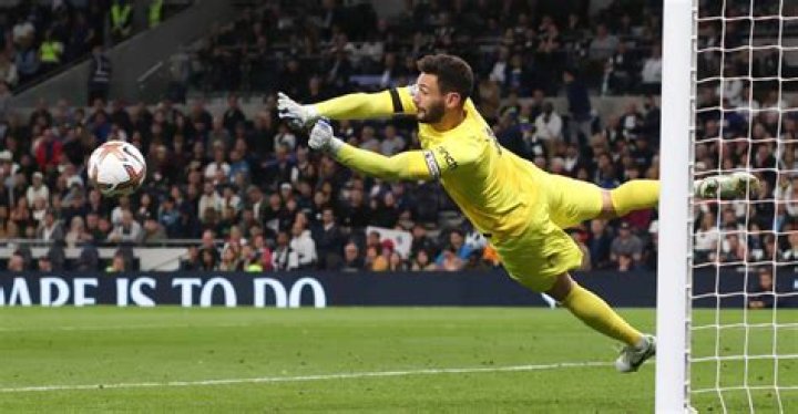 
Hugo Lloris Withdraws From France Squad With Thigh Injury 