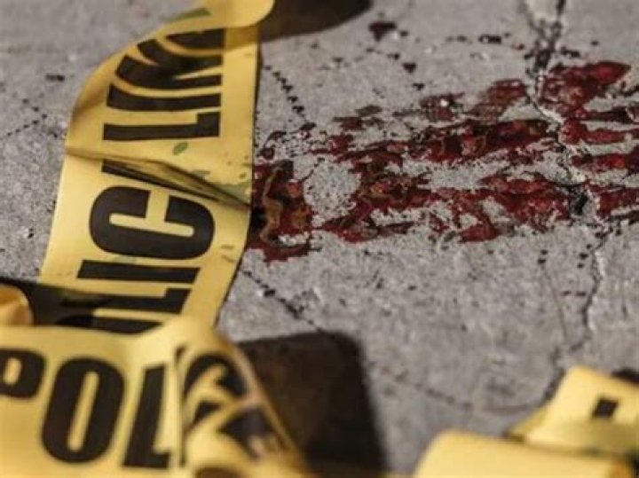 
Hyderabad man kills wife & two kids, hangs self 