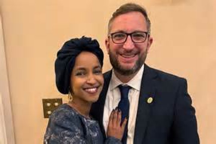 
Ilhan Omar’s husband and family are with Tim Mynett as she wins the house primary. 